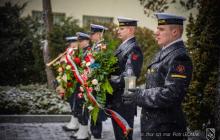 Uhonorowanie ORP "Błyskawica" ODZNAKĄ HONOROWĄ SPECJALNĄ Stowarzyszenia-Klubu VM